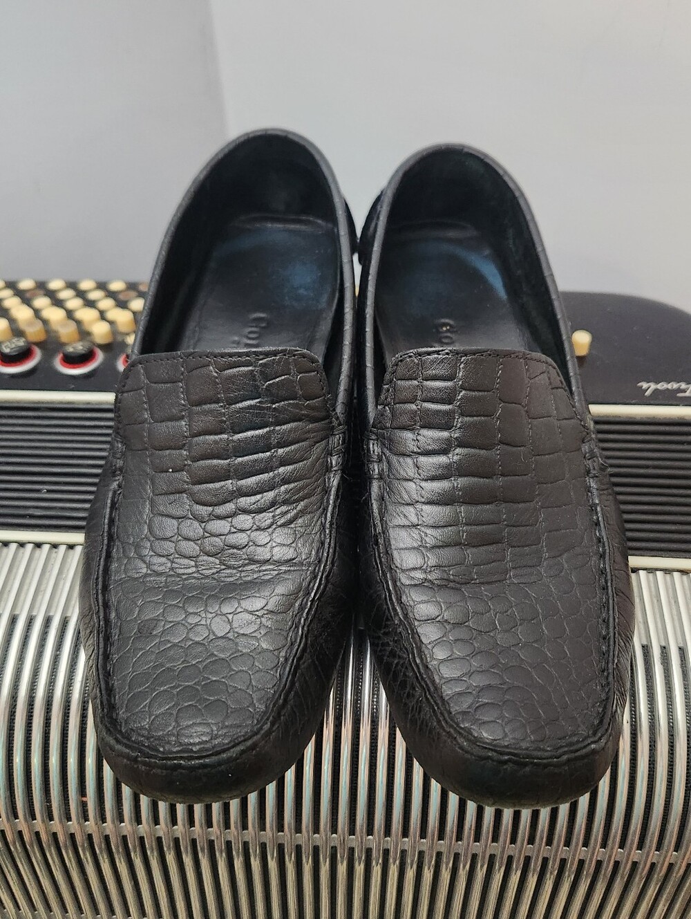 CLASSIC COLE HAAN BLACK ALLIGATOR EMBOSSED LEATHER DRIVING LOAFERS SIZE 7.5 - Picture 2 of 7